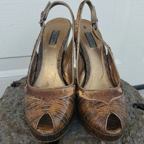 SEXY PRADA HEELS - Picture 5 of 6